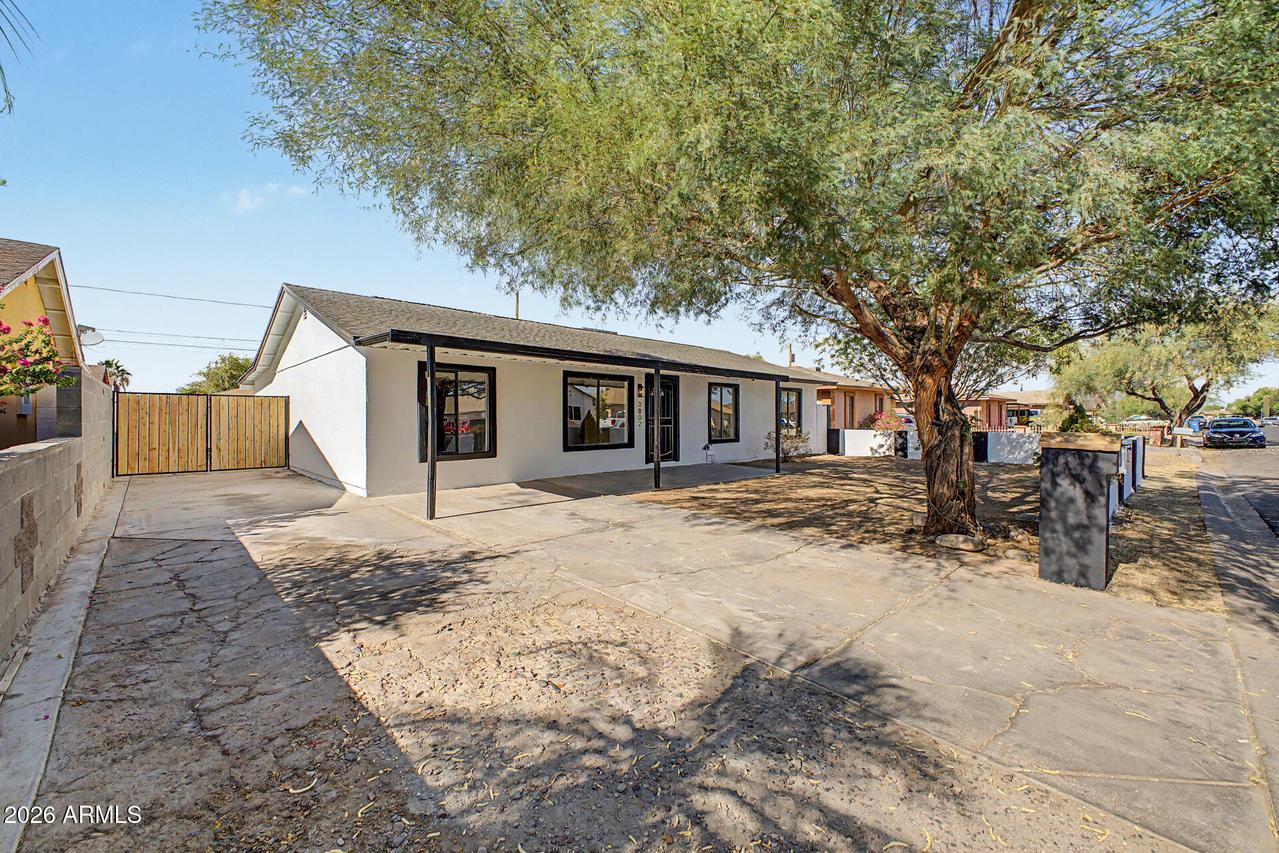 3802 W Sunland Ave., Phoenix, AZ 85041