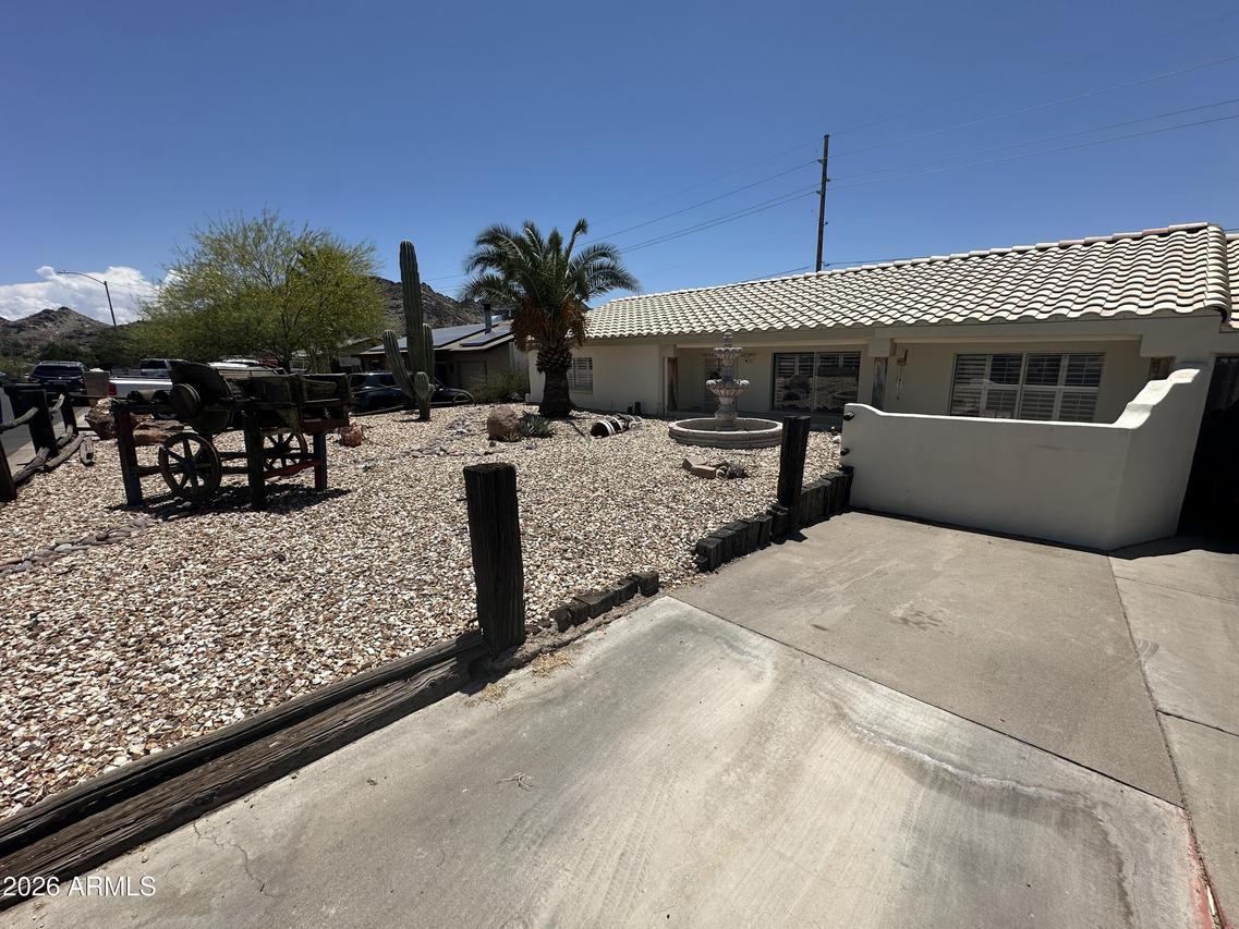 1229 E Mercer Ln., Phoenix, AZ 85020