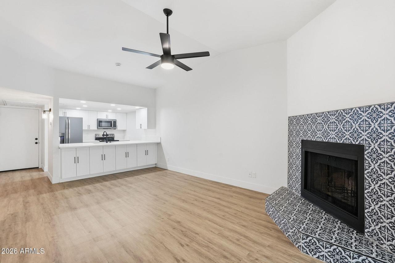2515 N 52nd St. #208, Phoenix, AZ 85008