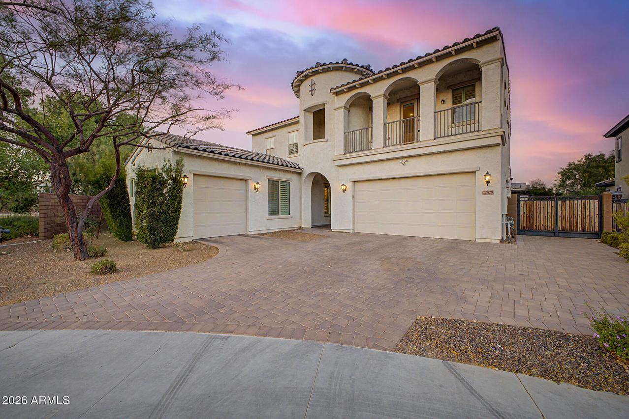 22529 N 33 St., Phoenix, AZ 85050
