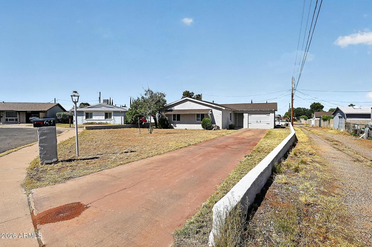 665 Calle Del Sud, Sierra Vista, AZ 85635