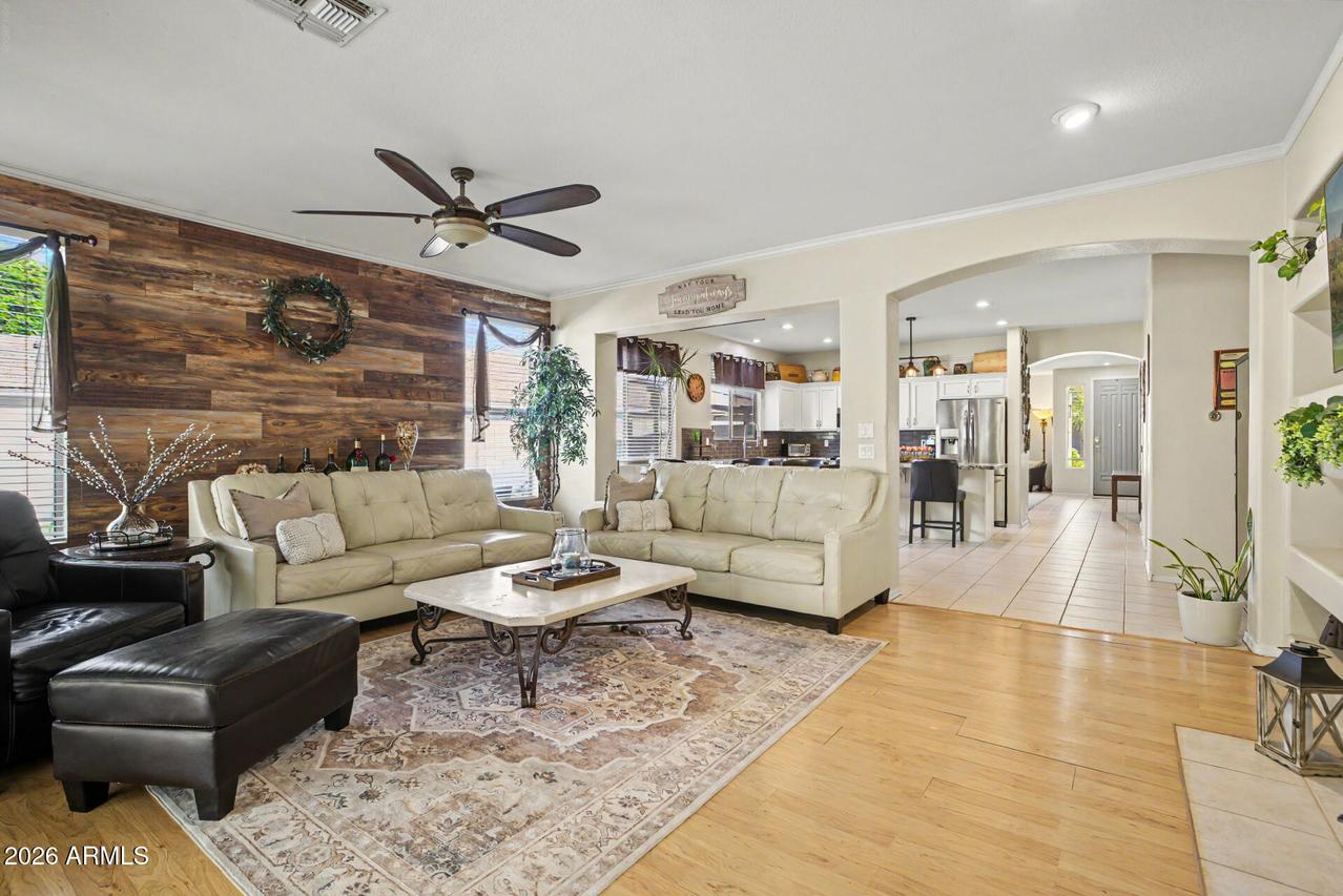 1624 W Nighthawk Way, Phoenix, AZ 85045