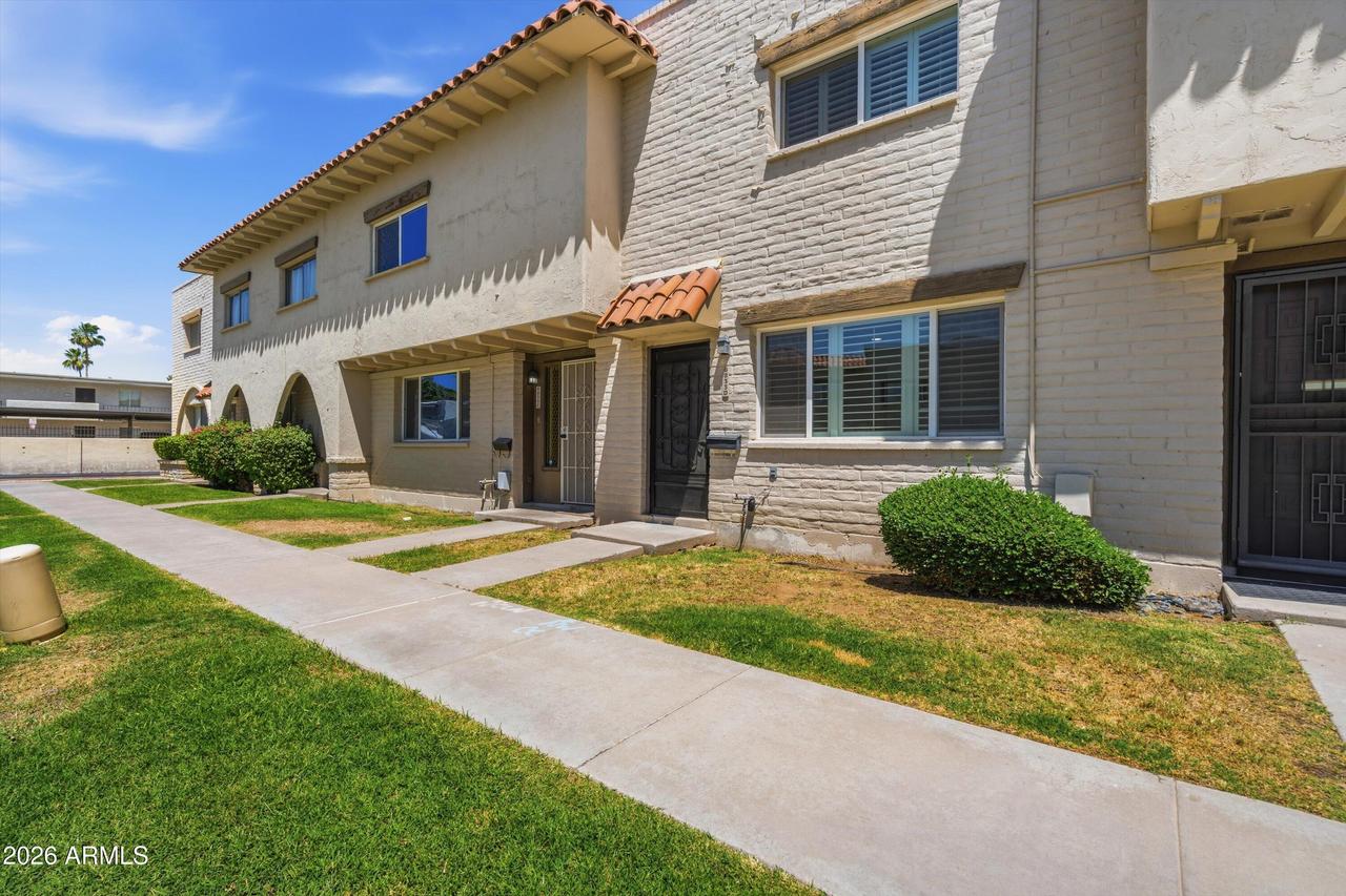 6833 E Osborn Rd. #D, Scottsdale, AZ 85251