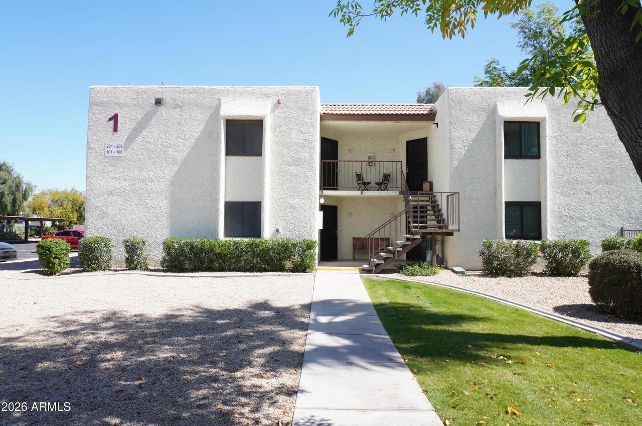 10444 N 69th St. #107, Paradise Valley, AZ 85253