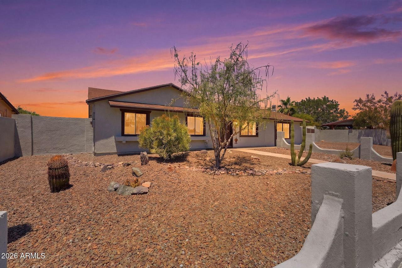 14438 N 33rd Pl., Phoenix, AZ 85032