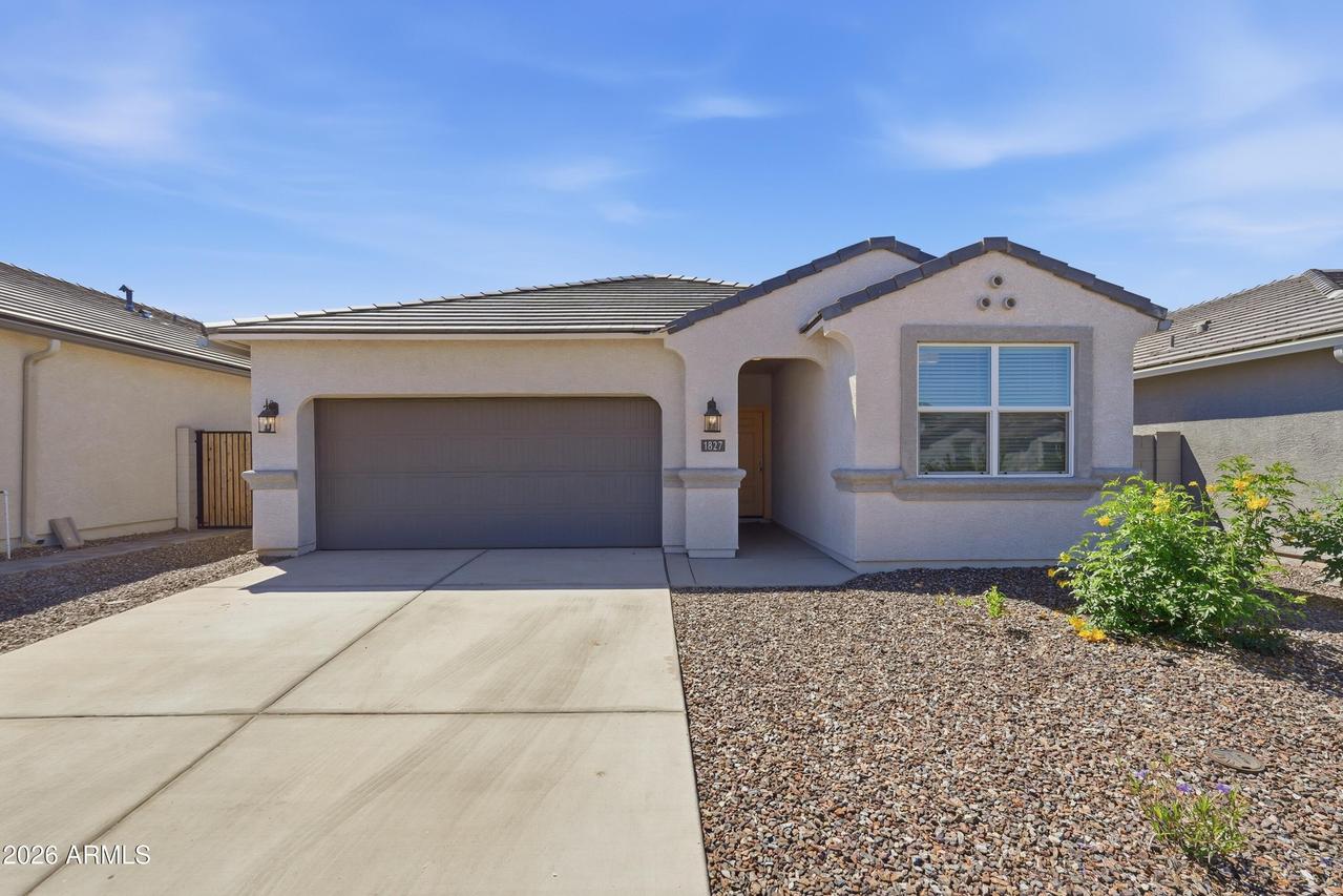 1827 W Stanton Ave., Apache Junction, AZ 85120