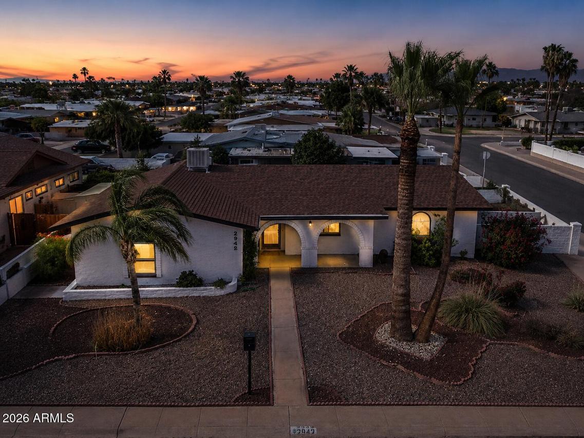 2942 E Dover St., Mesa, AZ 85213