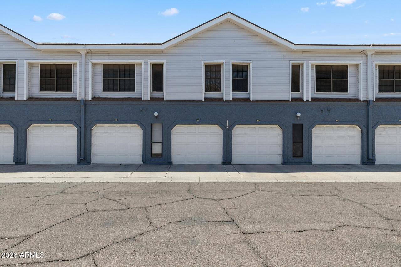 8888 N 47th Ave. #220, Glendale, AZ 85302