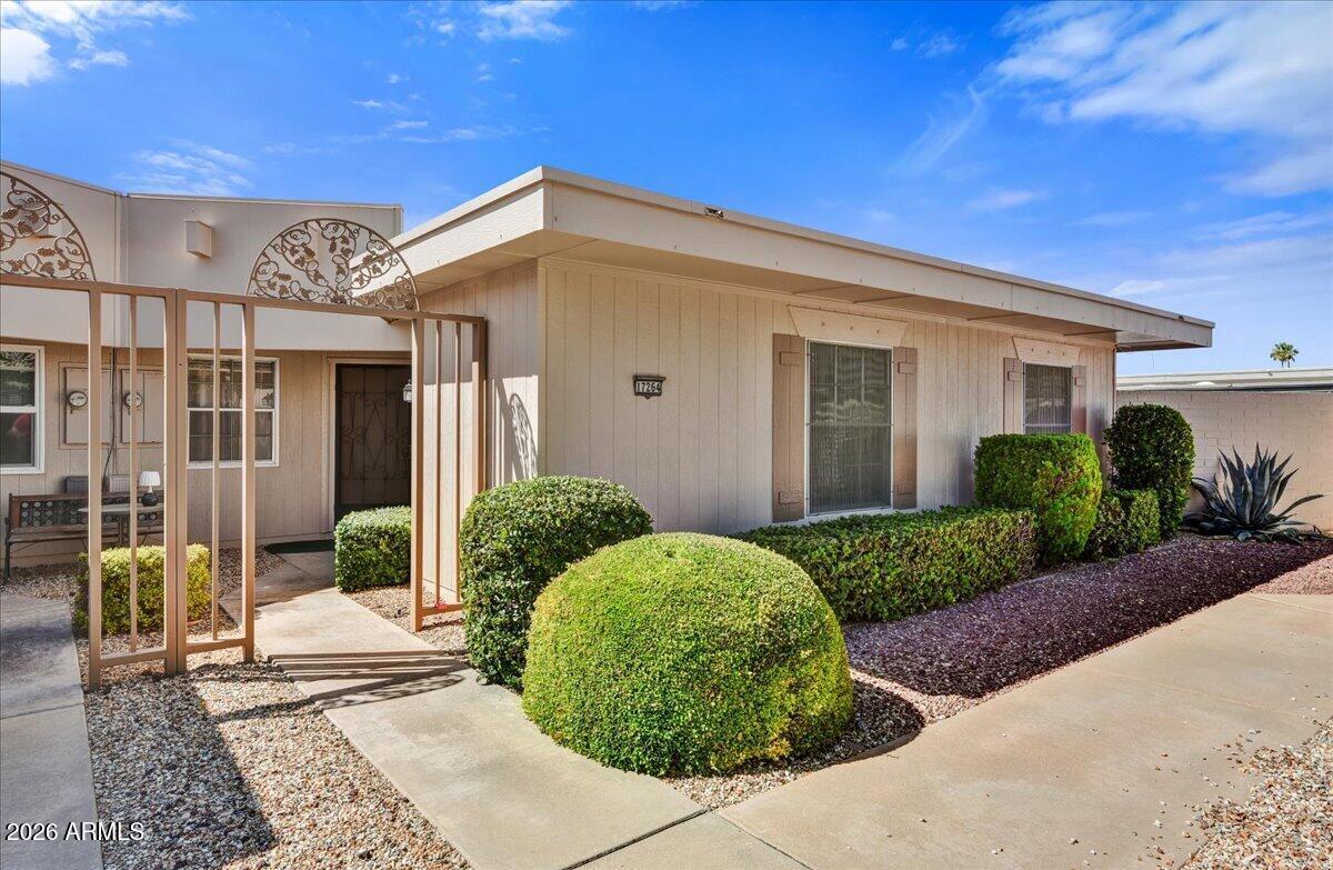 17264 N 105th Ave., Sun City, AZ 85373