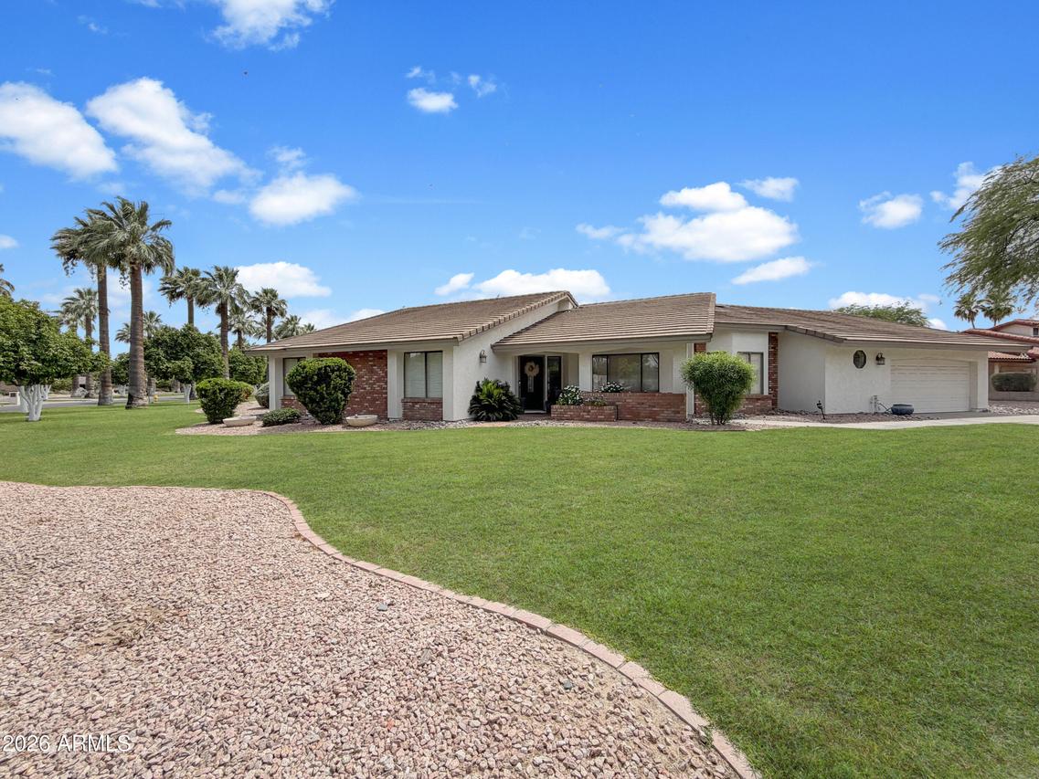 608 N Litchfield Rd., Litchfield Park, AZ 85340