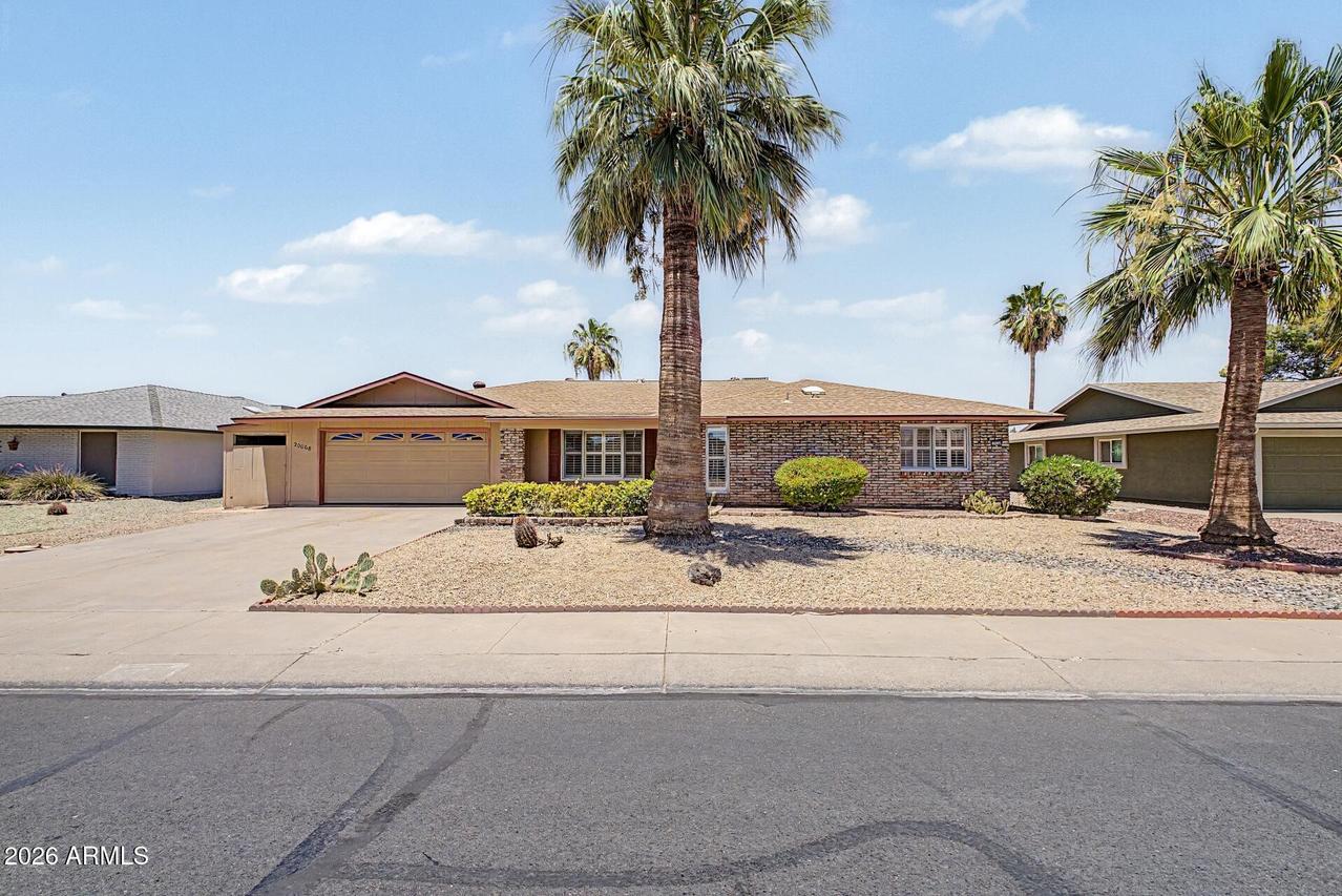 20008 N Willowcreek Cir., Sun City, AZ 85373