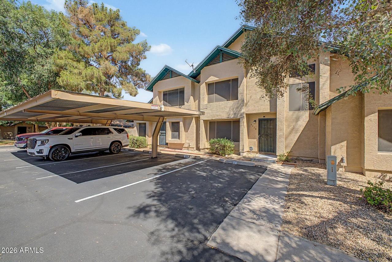 8028 N 48th Ave., Glendale, AZ 85302