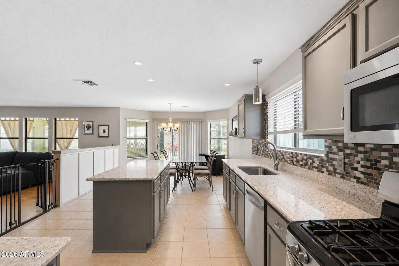3207 W Molly Ln., Phoenix, AZ 85083