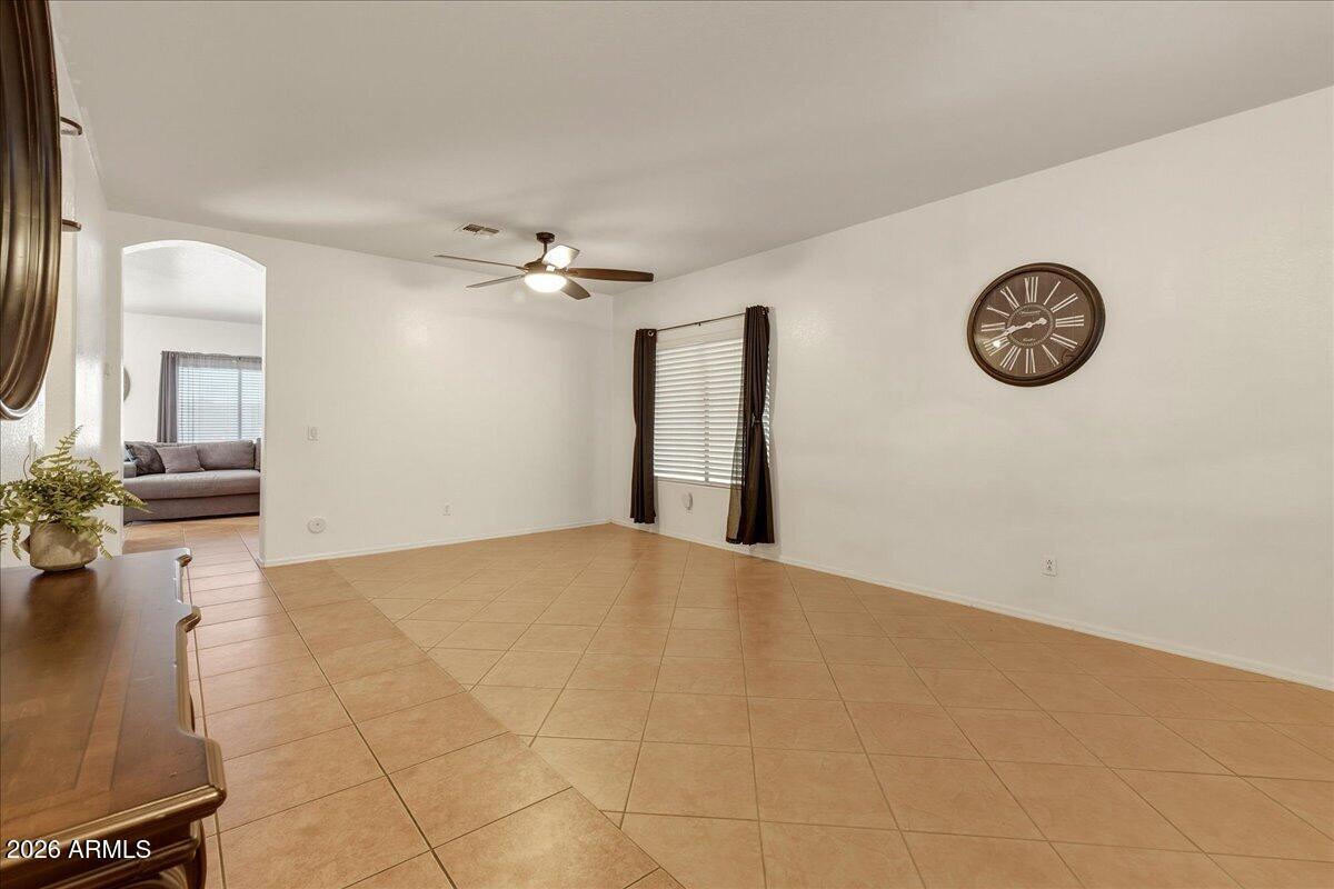 39425 N Carolina Ave., San Tan Valley, AZ 85140
