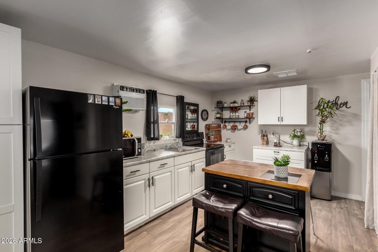 8595 N 71st Ave. #18, Glendale, AZ 85301