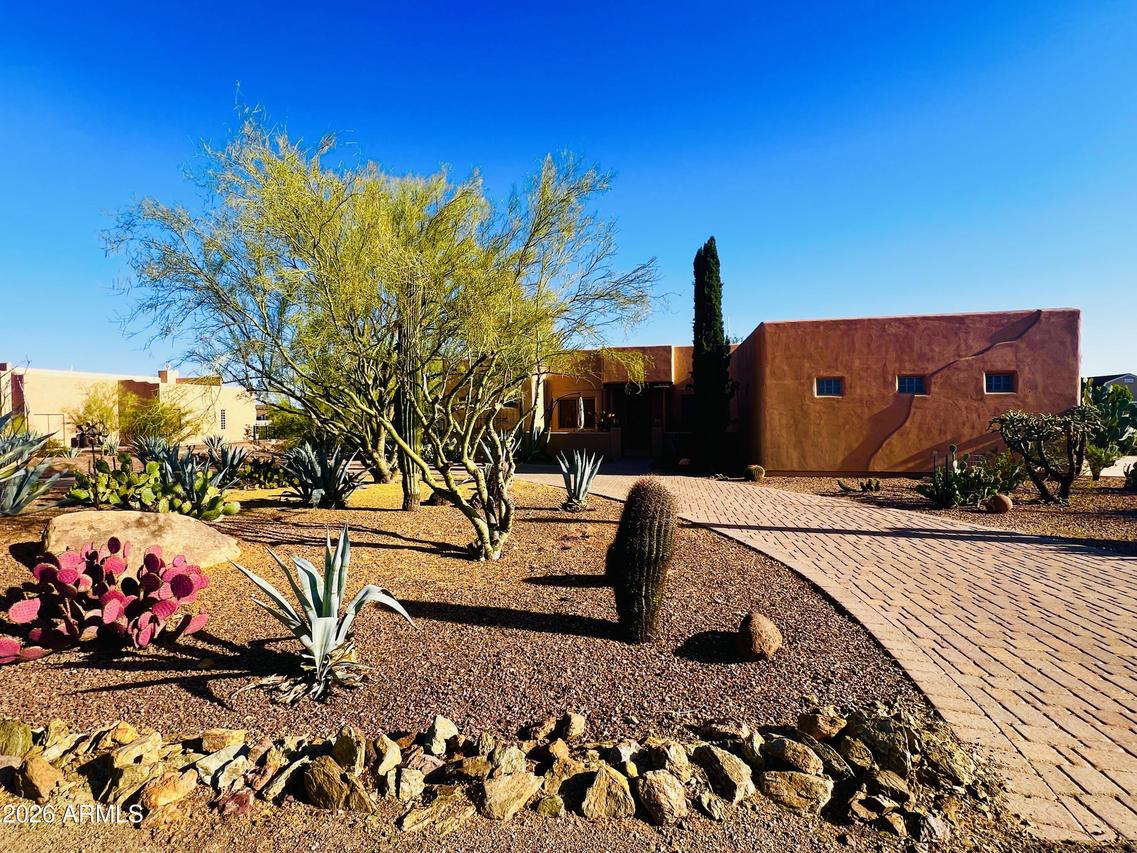36439 N 14th St., Phoenix, AZ 85086