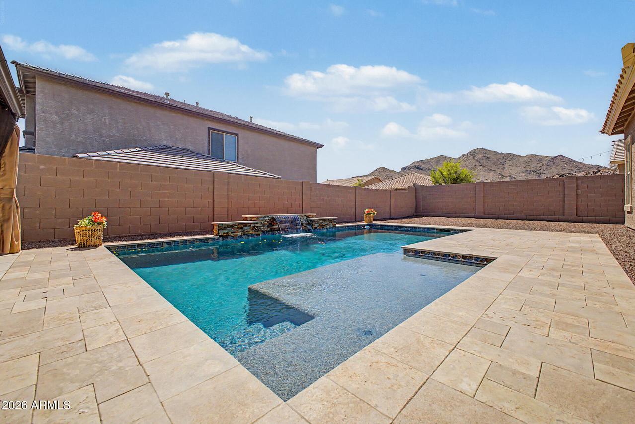 2528 N 212th Dr., Buckeye, AZ 85396