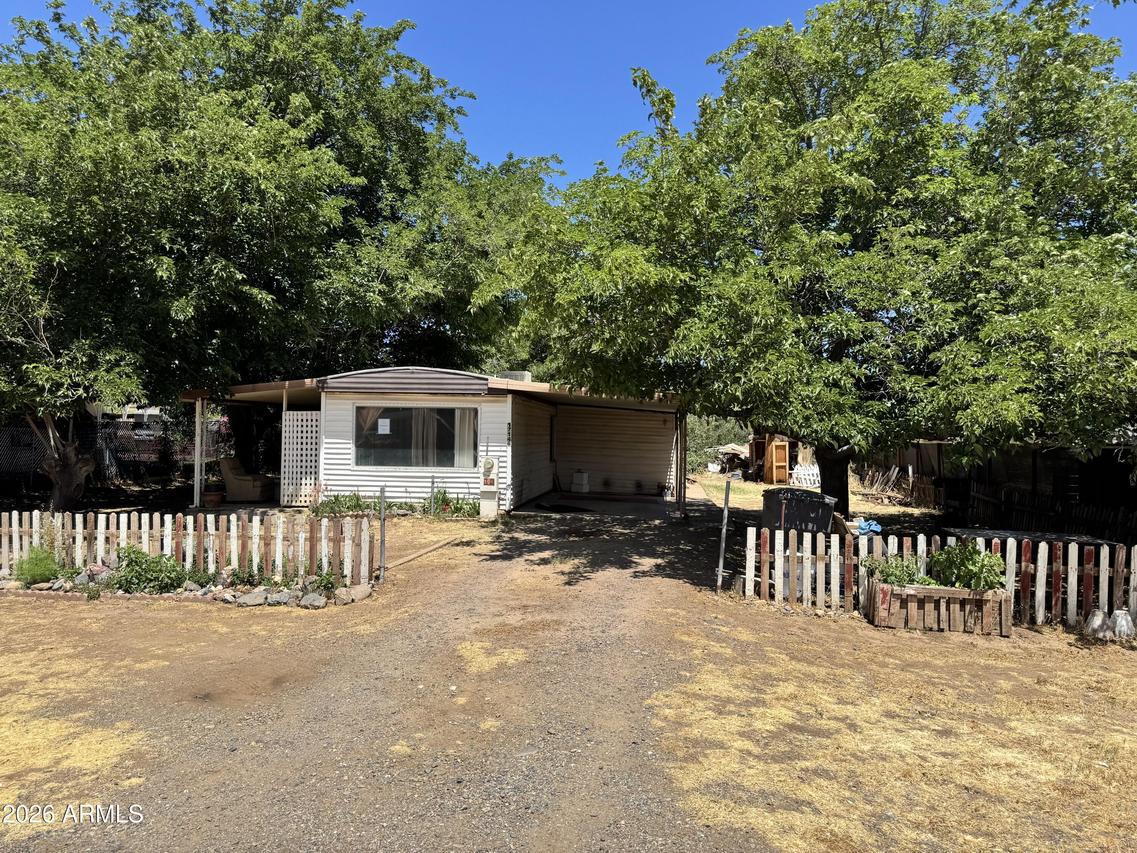 17146 E Meadow Ln., Mayer, AZ 86333