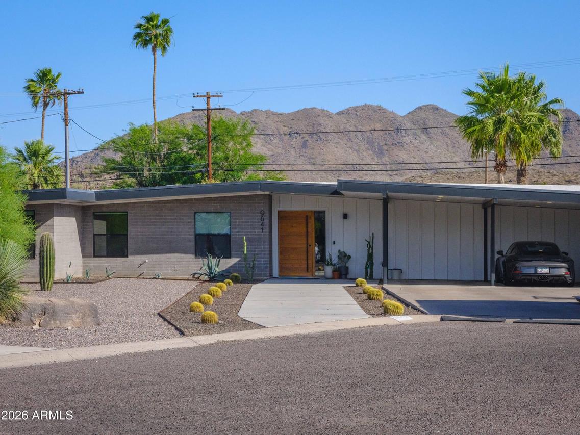 9841 N 35th St., Phoenix, AZ 85028