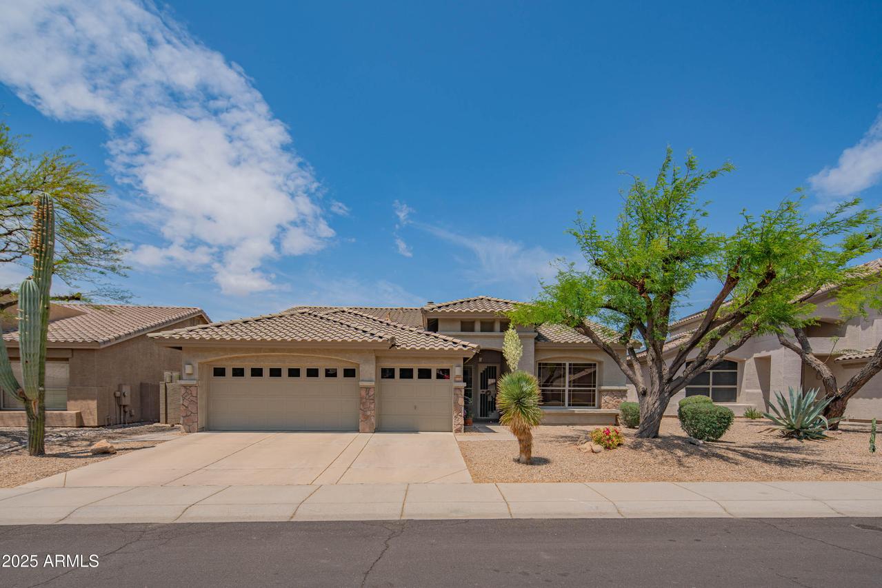 4374 E Lariat Ln., Phoenix, AZ 85050