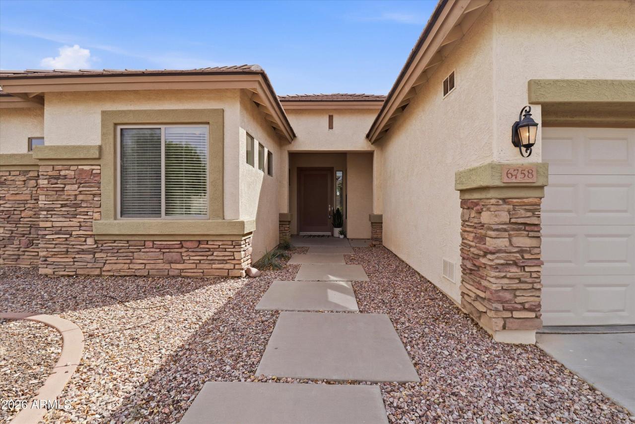 6758 S Rachael Way, Gilbert, AZ 85298