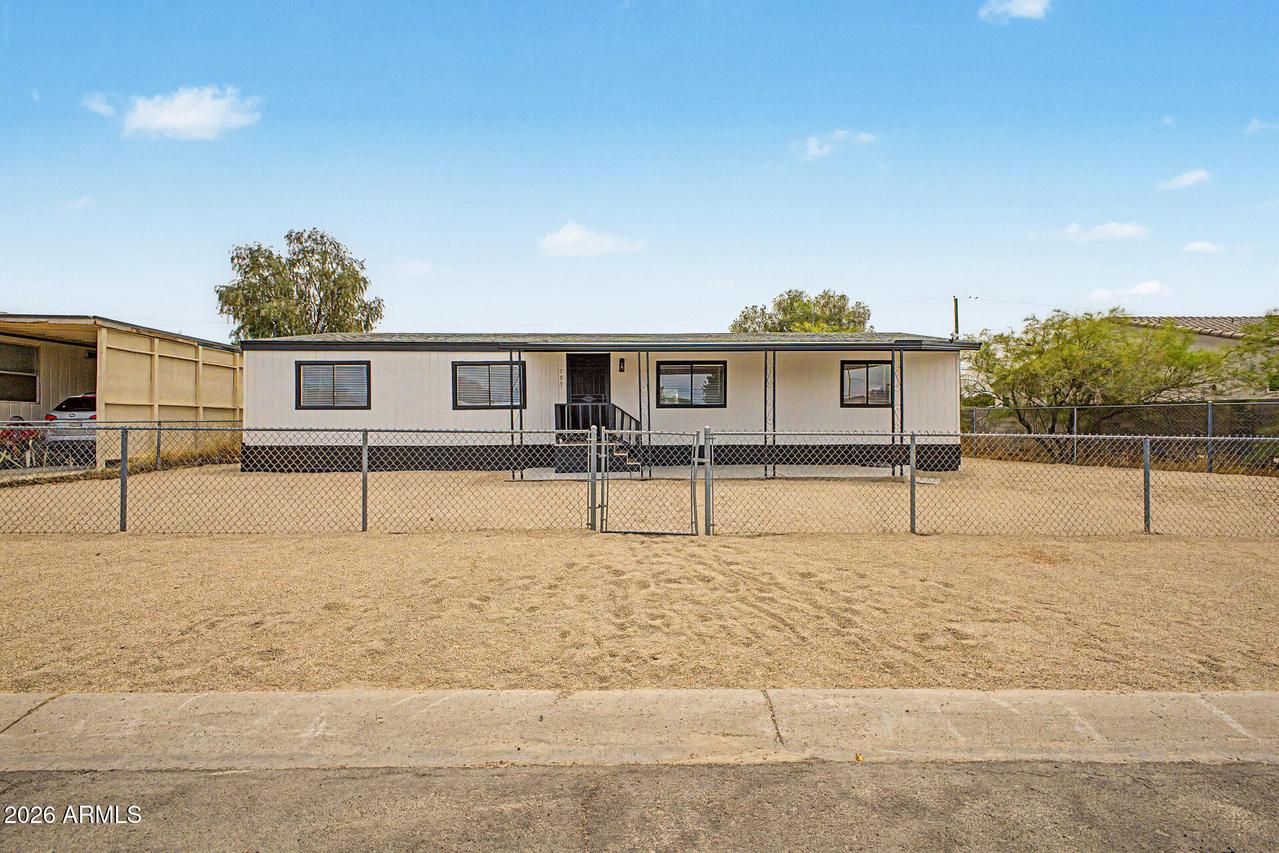 703 S 97th St., Mesa, AZ 85208