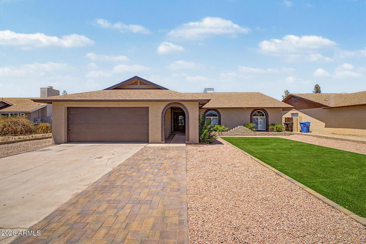 528 W Mohawk Ln., Phoenix, AZ 85027