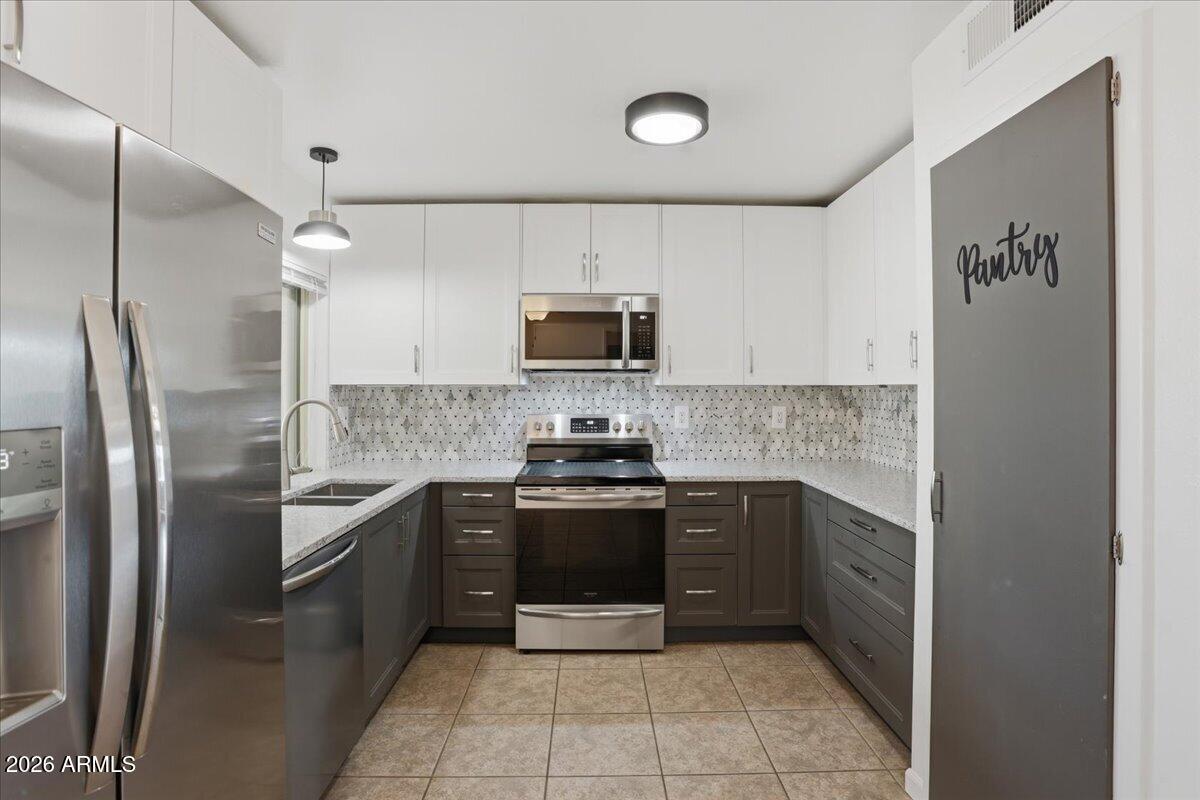 13628 N 110th Ave., Sun City, AZ 85351