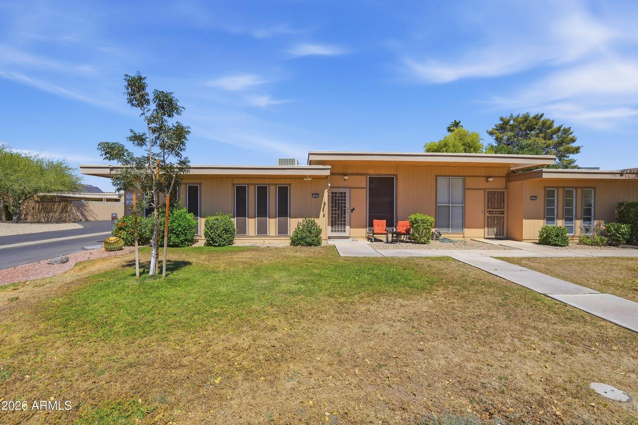 14227 N Newcastle Dr., Sun City, AZ 85351