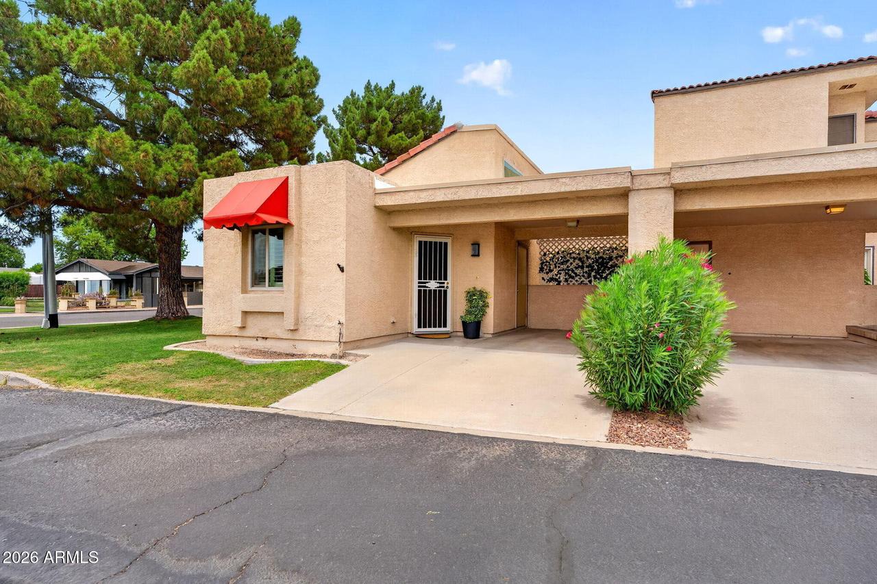 10 E Coral Gables Dr., Phoenix, AZ 85022