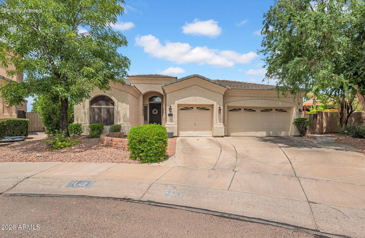 1140 E Tuckey Ln., Phoenix, AZ 85014