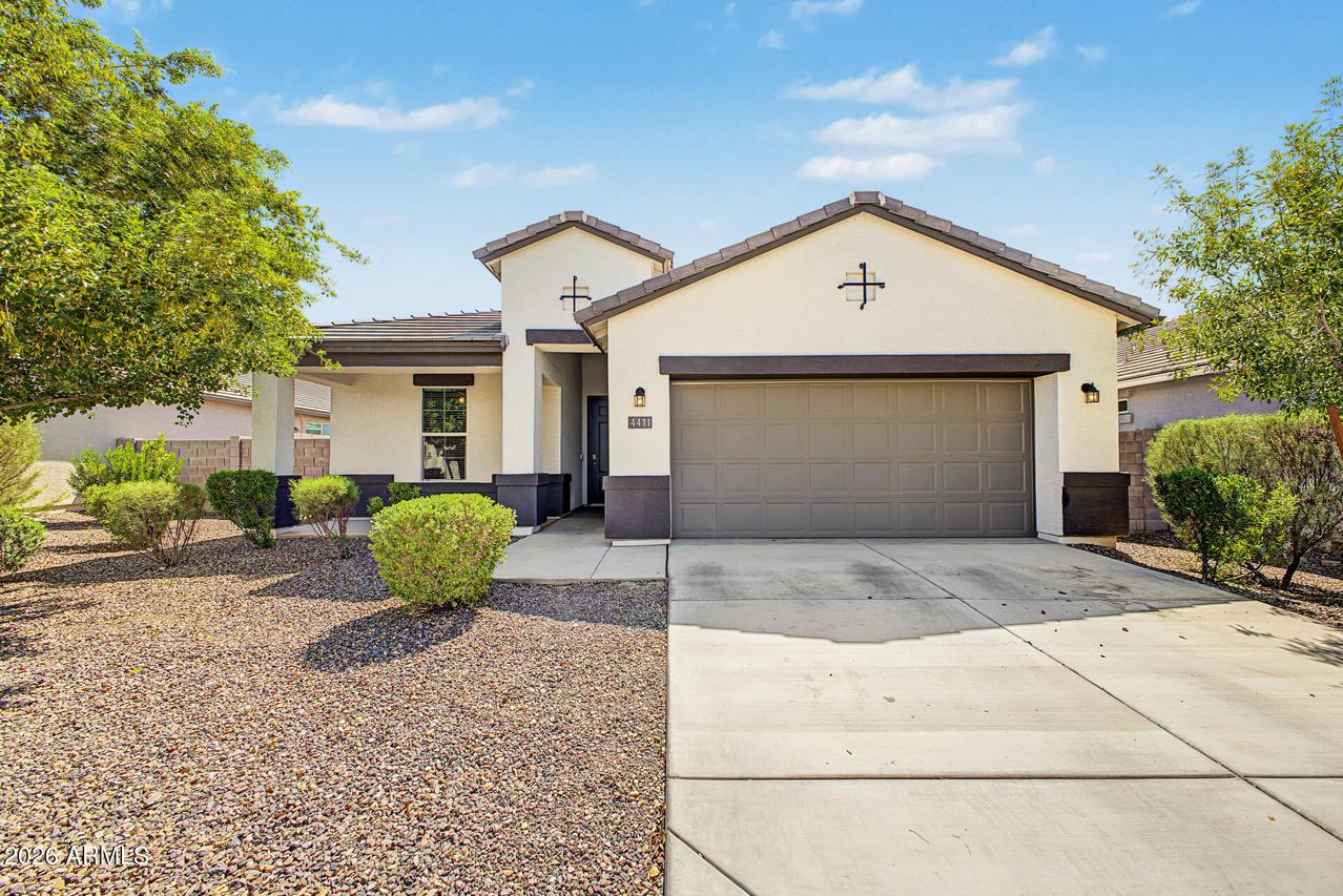 4411 W Desert Ln., Laveen, AZ 85339