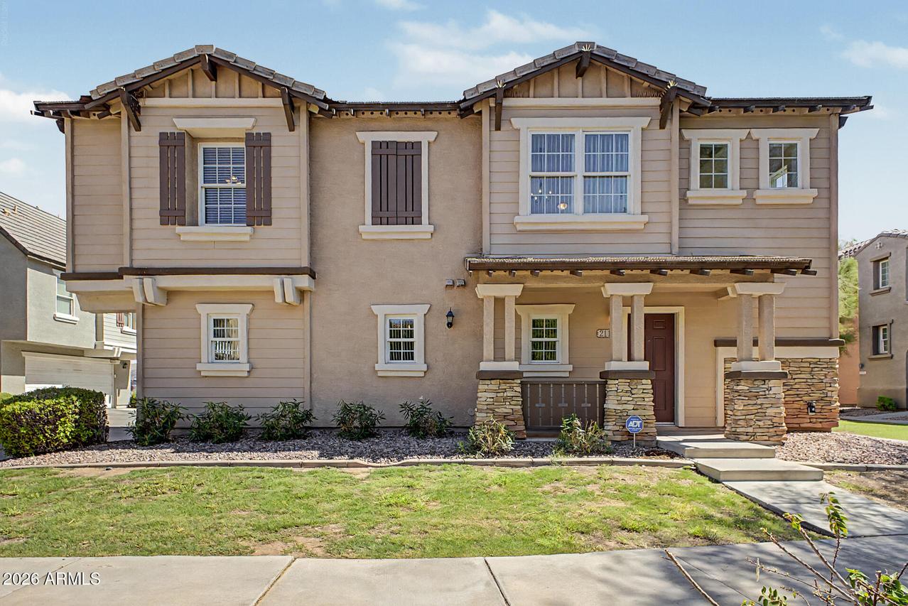 2113 E Huntington Dr., Phoenix, AZ 85040