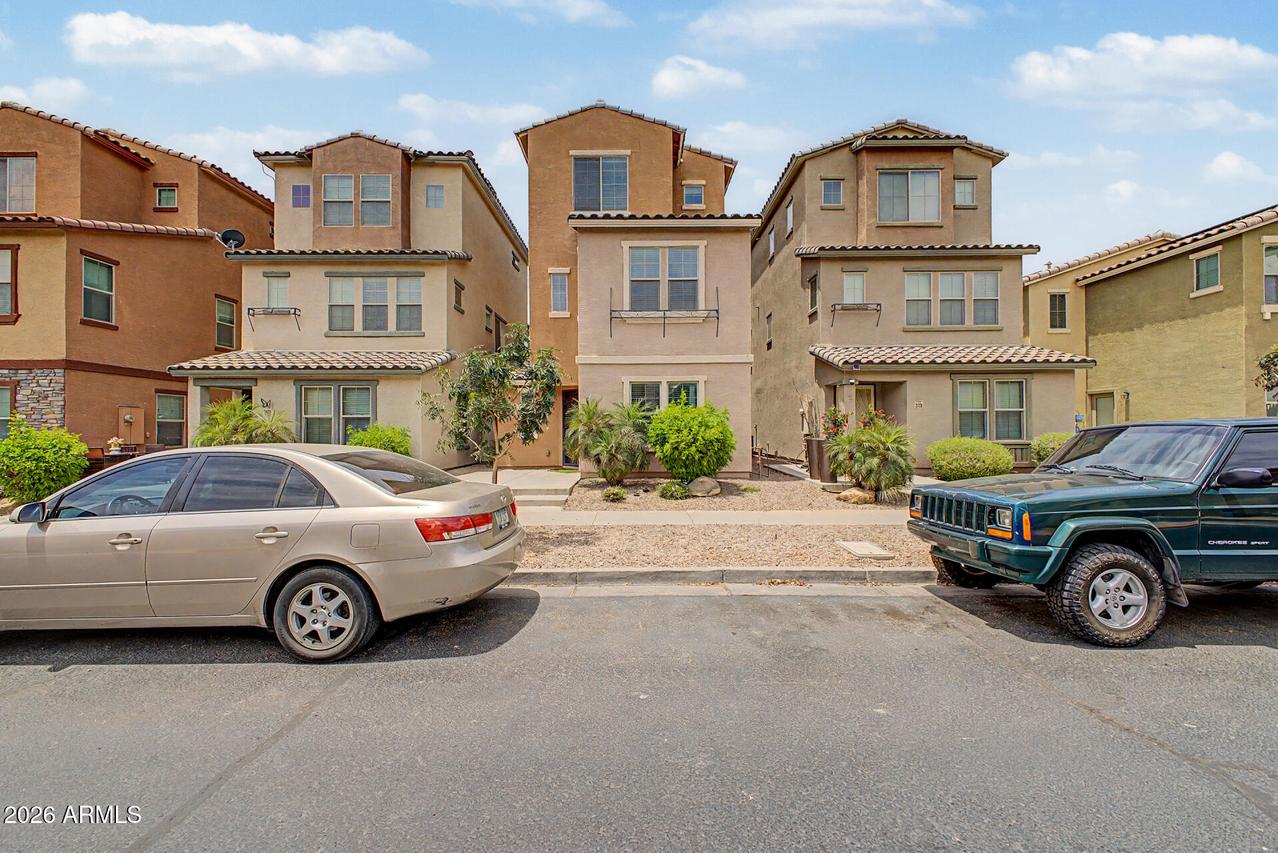 2026 N 77th Dr., Phoenix, AZ 85035
