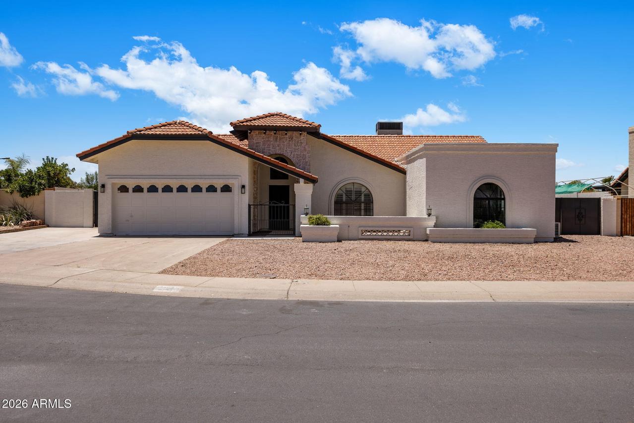 16028 N 10th Pl., Phoenix, AZ 85022