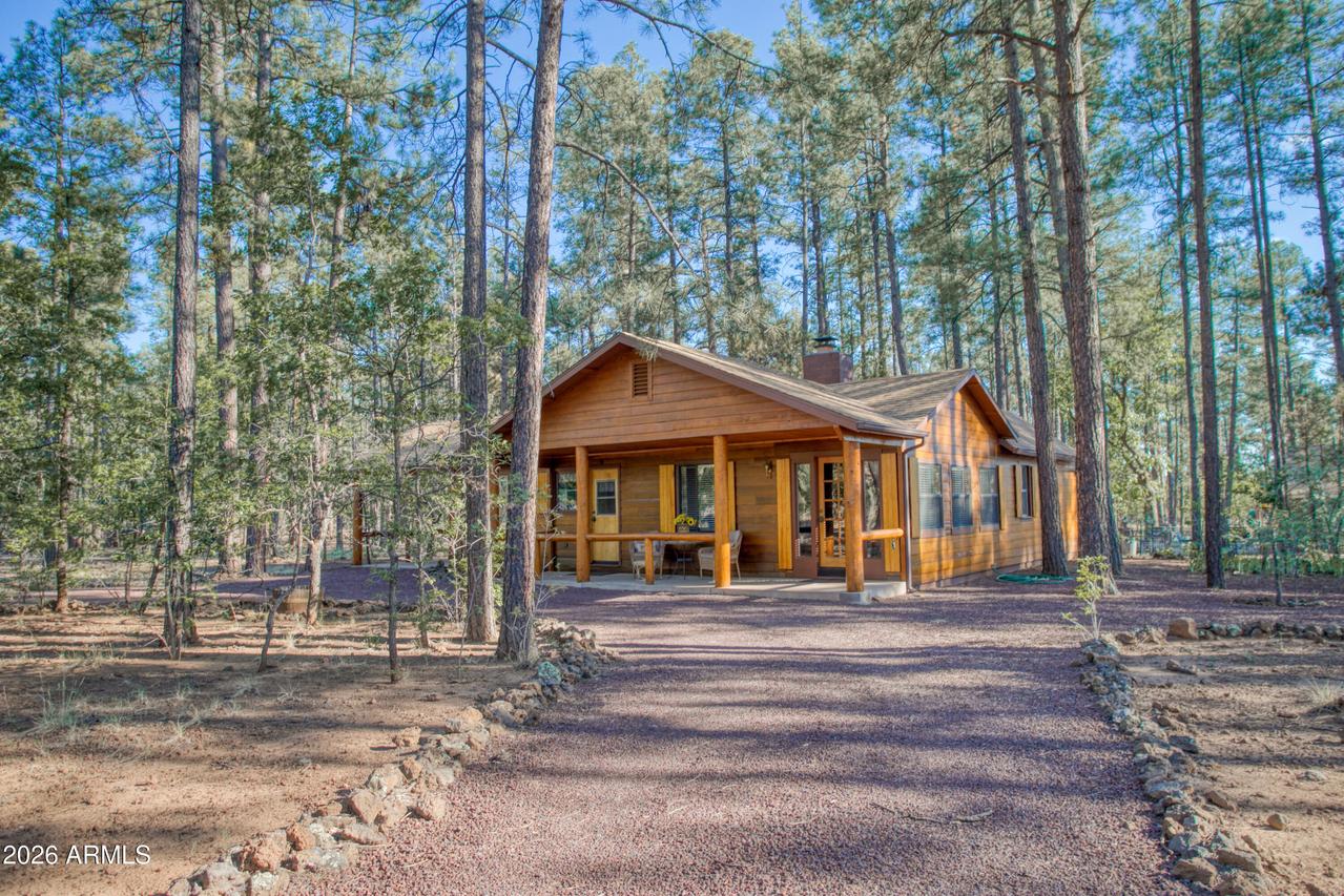 1249 W Hummingbird Cir., Lakeside, AZ 85929