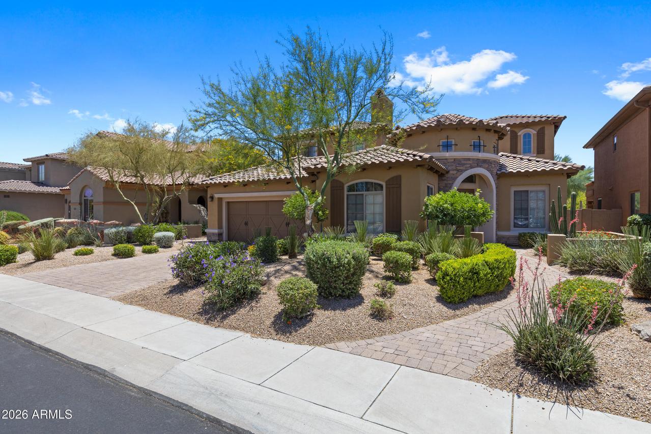 3939 E Crest Ln., Phoenix, AZ 85050