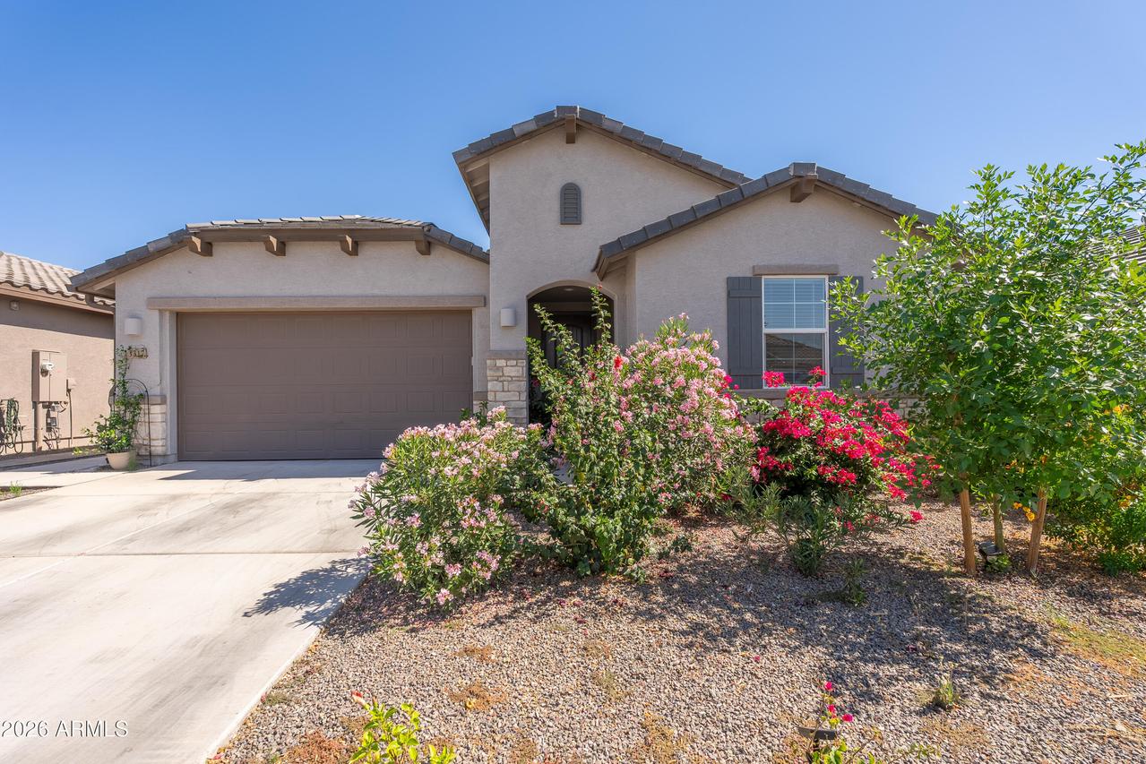 3317 E Hayfield Way, San Tan Valley, AZ 85140