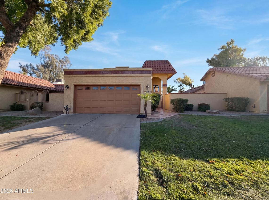 12346 S Shoshoni Dr., Phoenix, AZ 85044