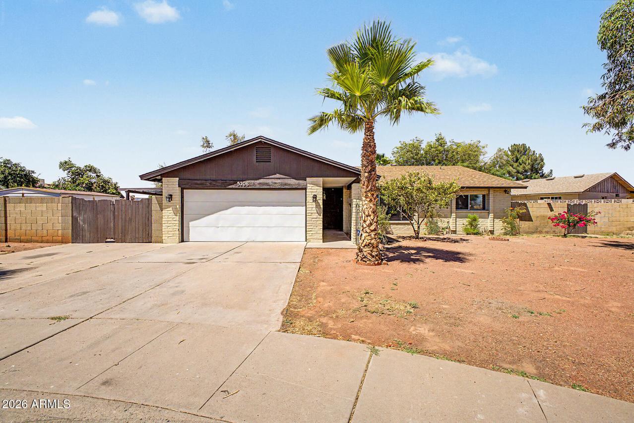 5206 W Dailey St., Glendale, AZ 85306