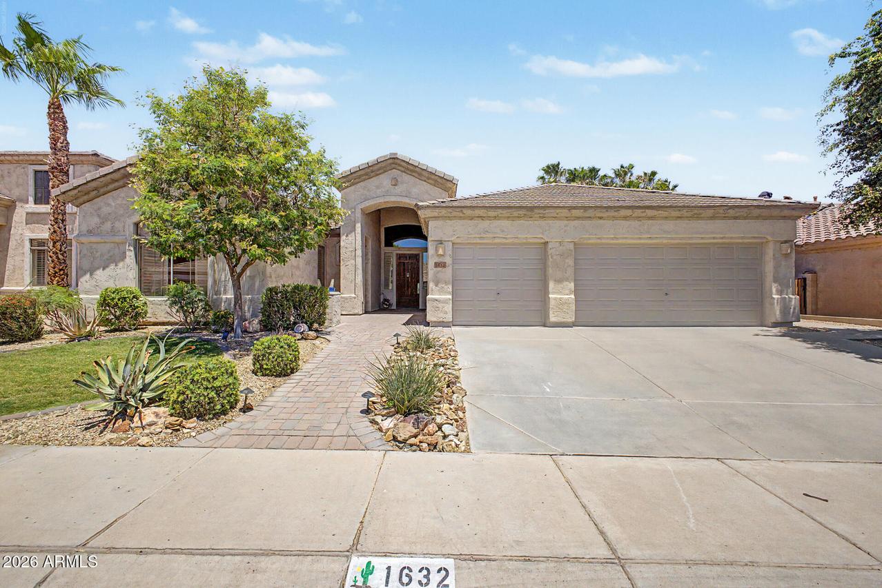 1632 W Frye Rd., Phoenix, AZ 85045