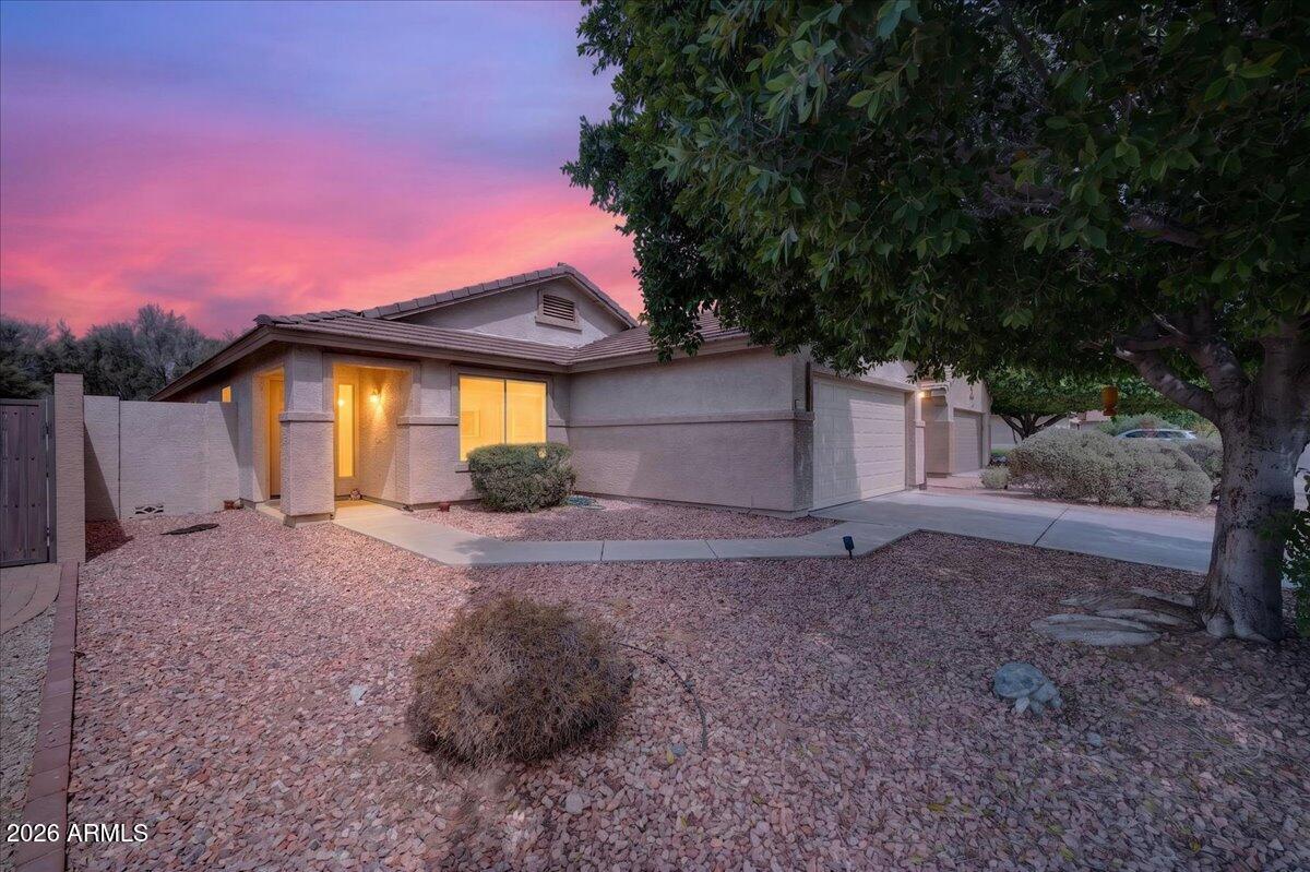 20270 N 82nd Ln., Peoria, AZ 85382