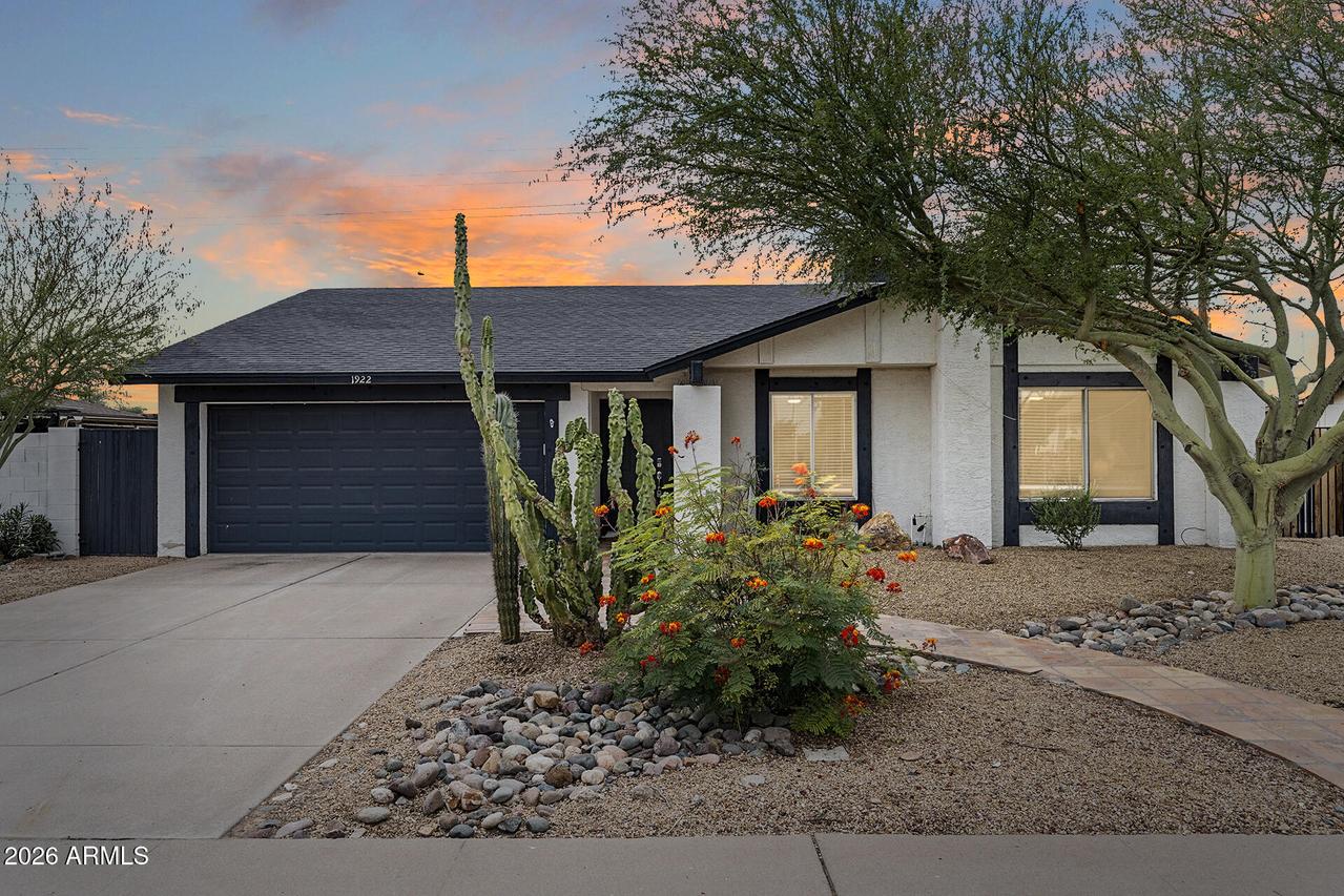 1922 W Cortez Cir., Chandler, AZ 85224