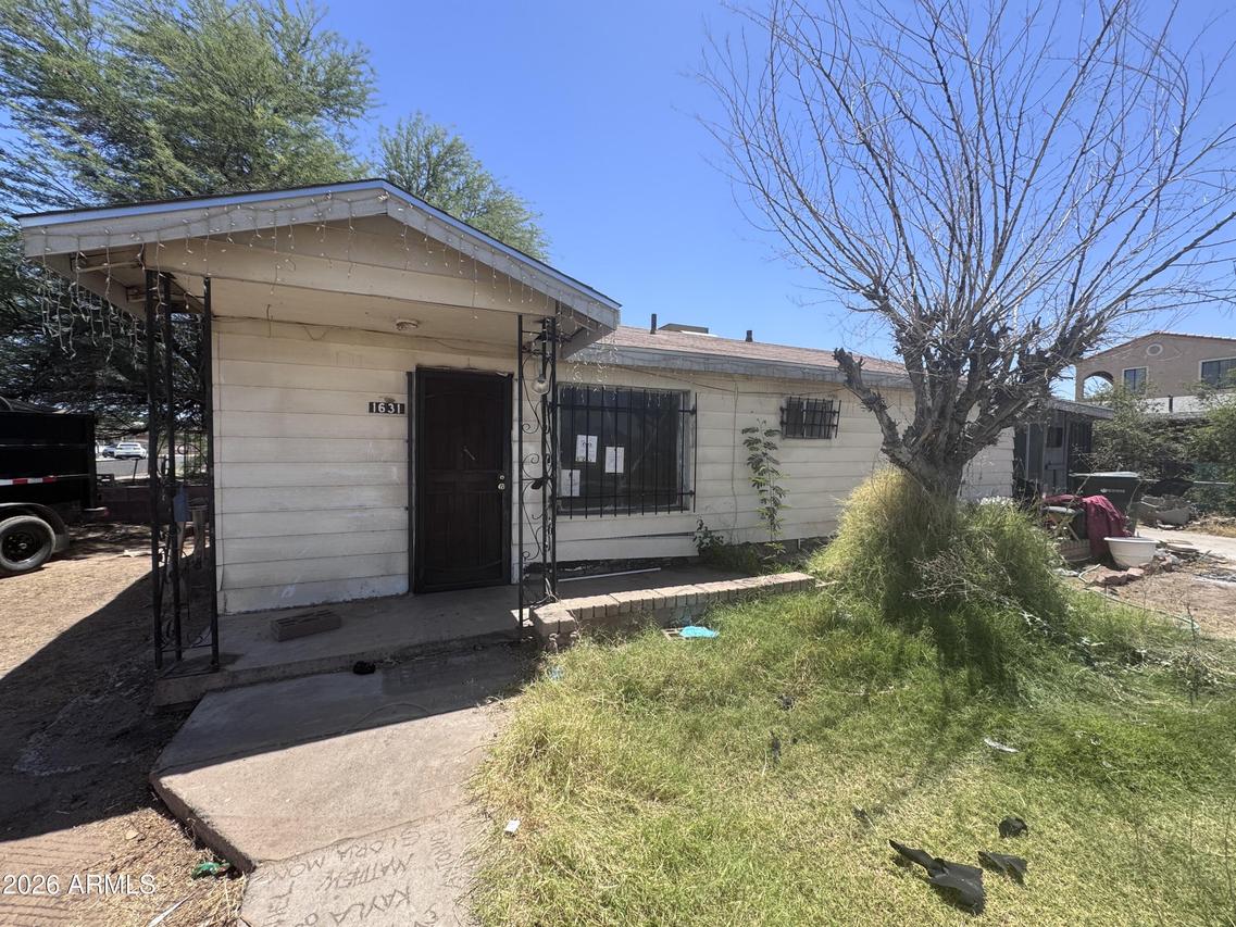 1631 W Mohave St., Phoenix, AZ 85007