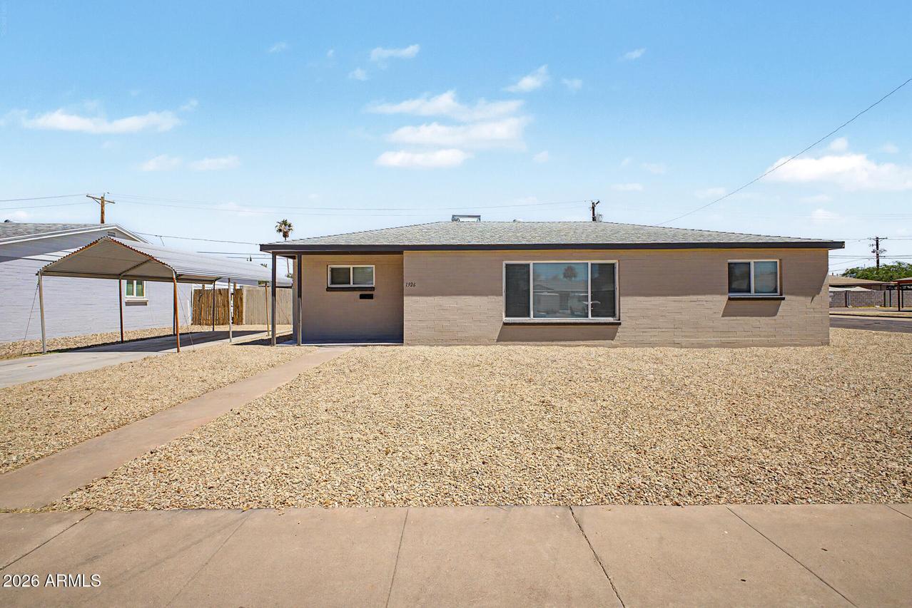 1926 W San Miguel Ave., Phoenix, AZ 85015
