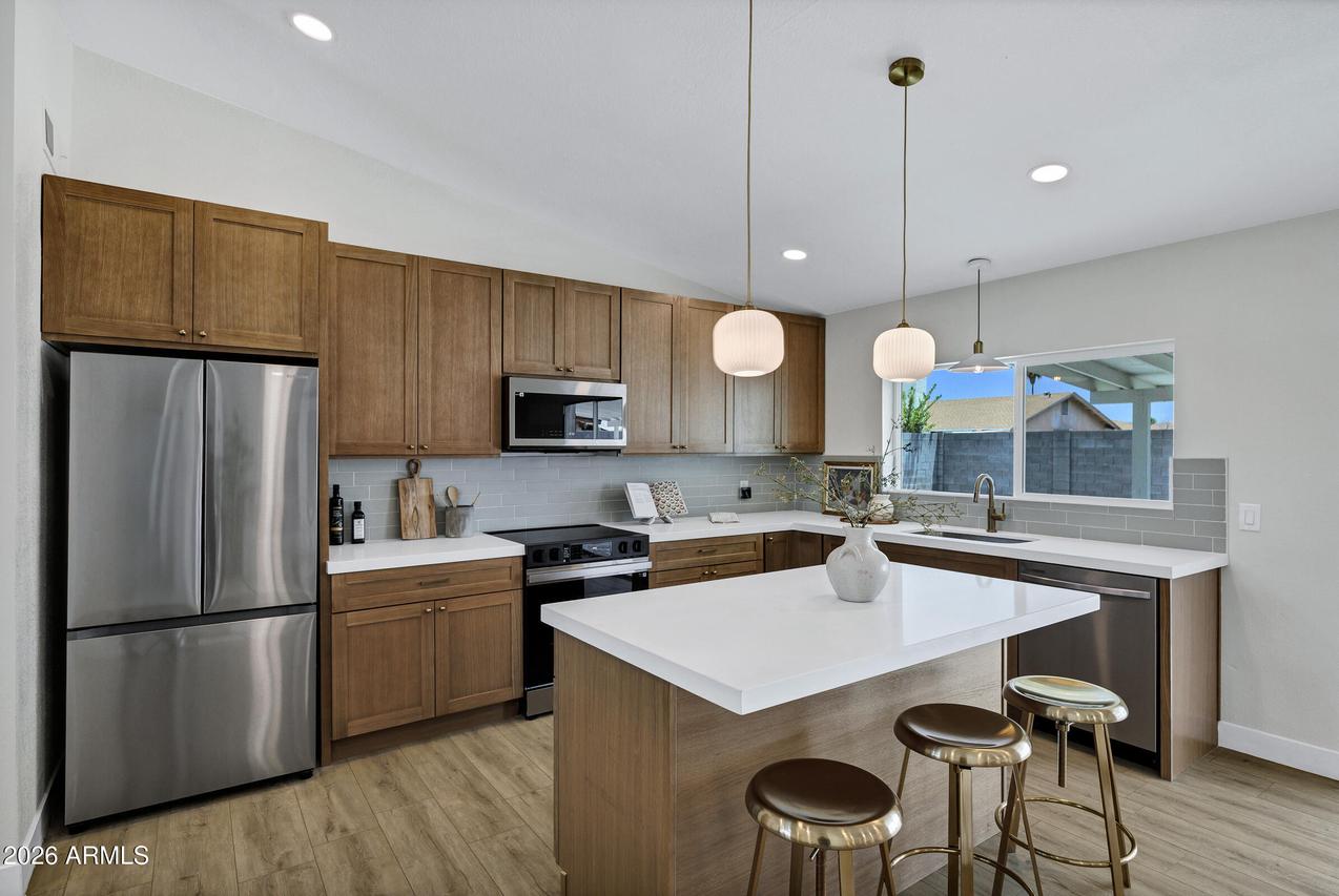 10901 W Sells Dr., Phoenix, AZ 85037