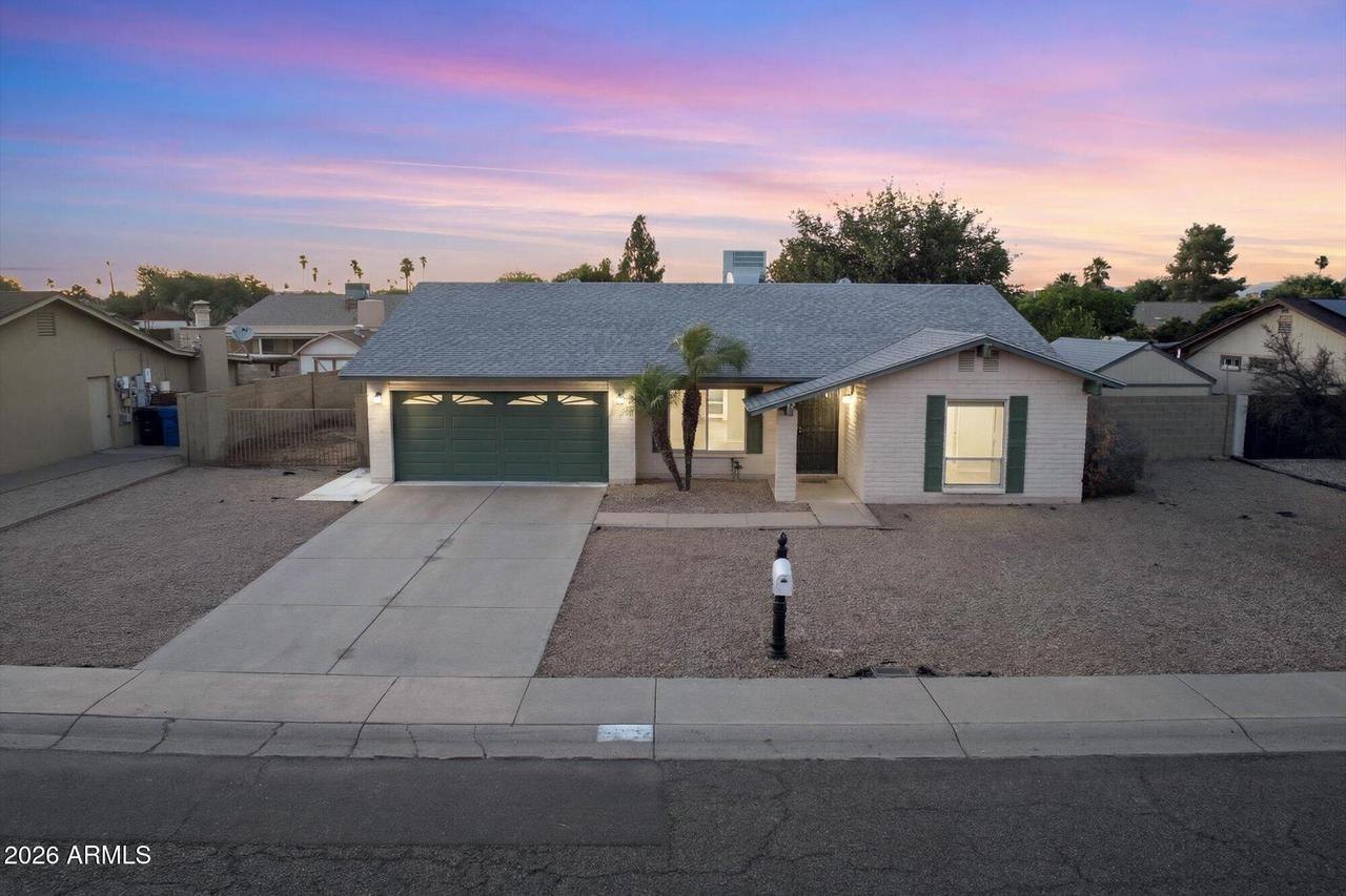 1434 W Kerry Ln., Phoenix, AZ 85027