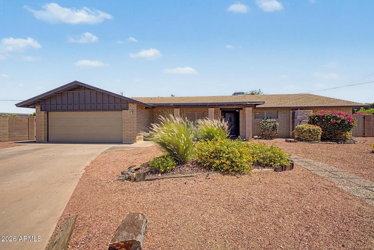 2661 E Brown St., Phoenix, AZ 85028