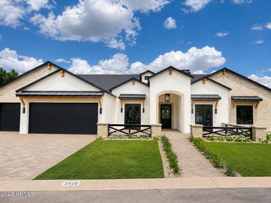 3320 N Rose Circle Dr., Phoenix, AZ 85018