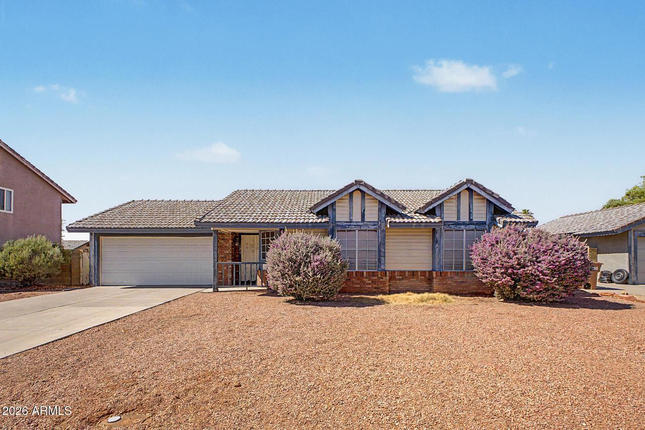 8126 W Columbine Dr., Peoria, AZ 85381